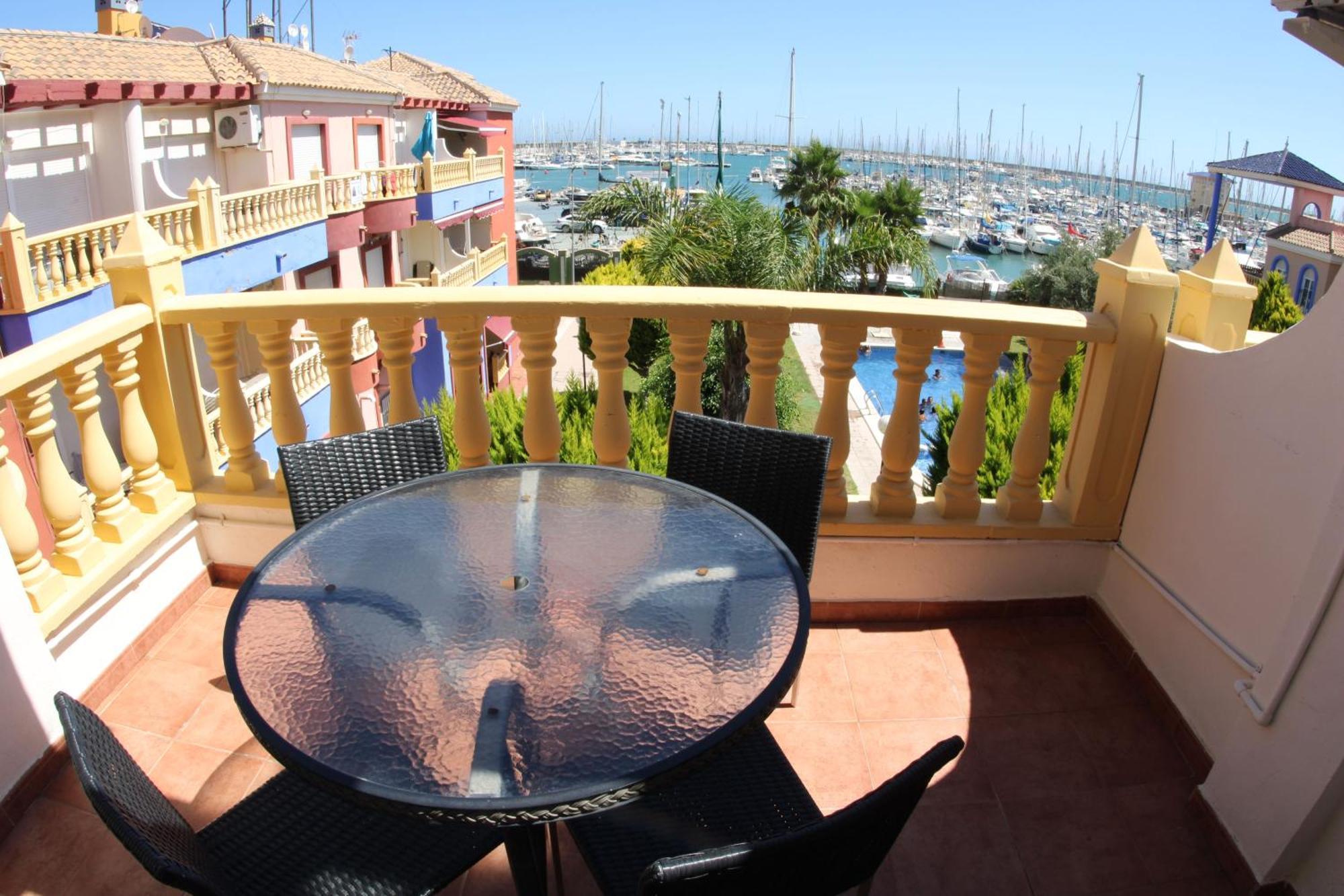 Apartamentos Marina Internacional Torrevieja Exterior foto